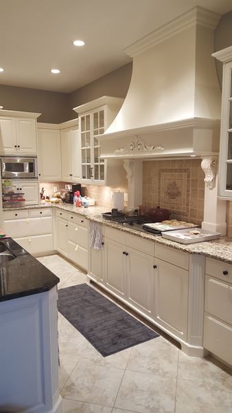 Cedar Rapids Cabinet Refinishing and Painting Contractor