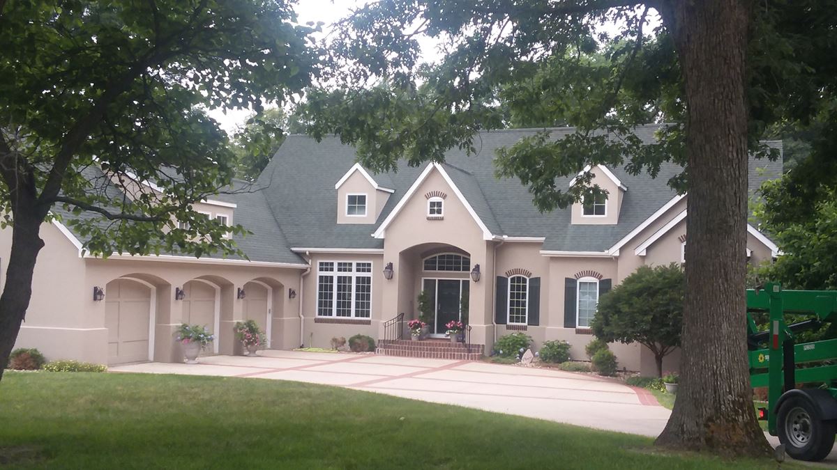 Gallery Cedar Rapids Painting Contractors | Mike Wolfe Painting